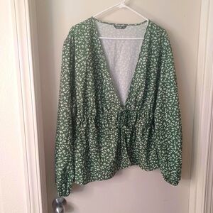 SHEIN 3X like new tie front blouse